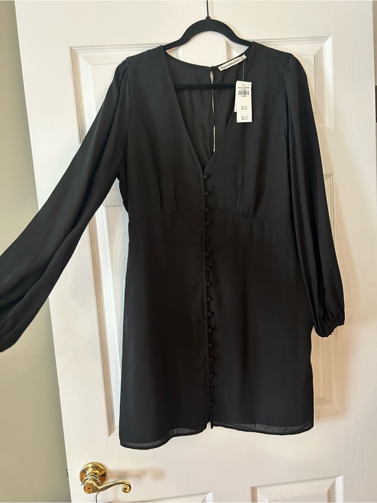 Abercrombie & Fitch Dresses & Skirts - Abercrombie & Fitch Black Long-Sleeve Mini Dress with Button Front